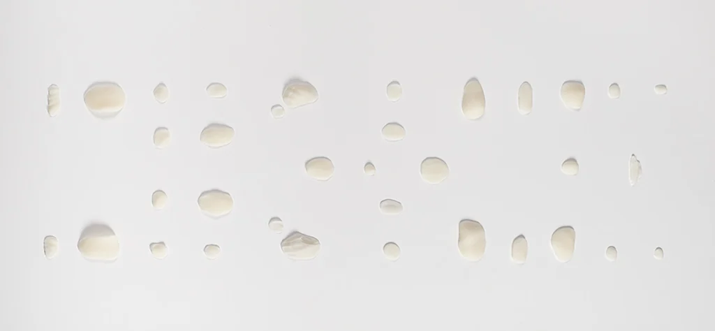 Exvots, 2017 porcellana freda 2'5 x 125 x 50 cm